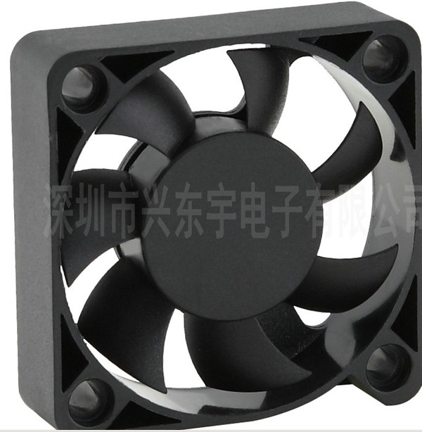 舞臺燈光散熱風(fēng)扇舞臺表演者的強(qiáng)大后盾！