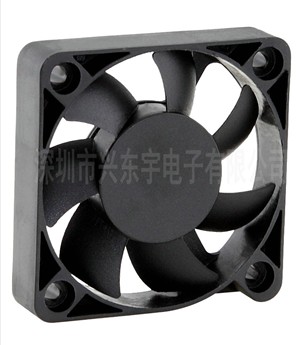 微型風(fēng)機(jī)廠家?guī)窇浤羌?dòng)人心的過(guò)去！